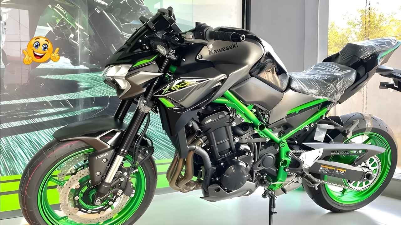 Kawasaki Z900 2025 Launched Superbike Performance, Urban Style, and Easy EMI from ₹5,500